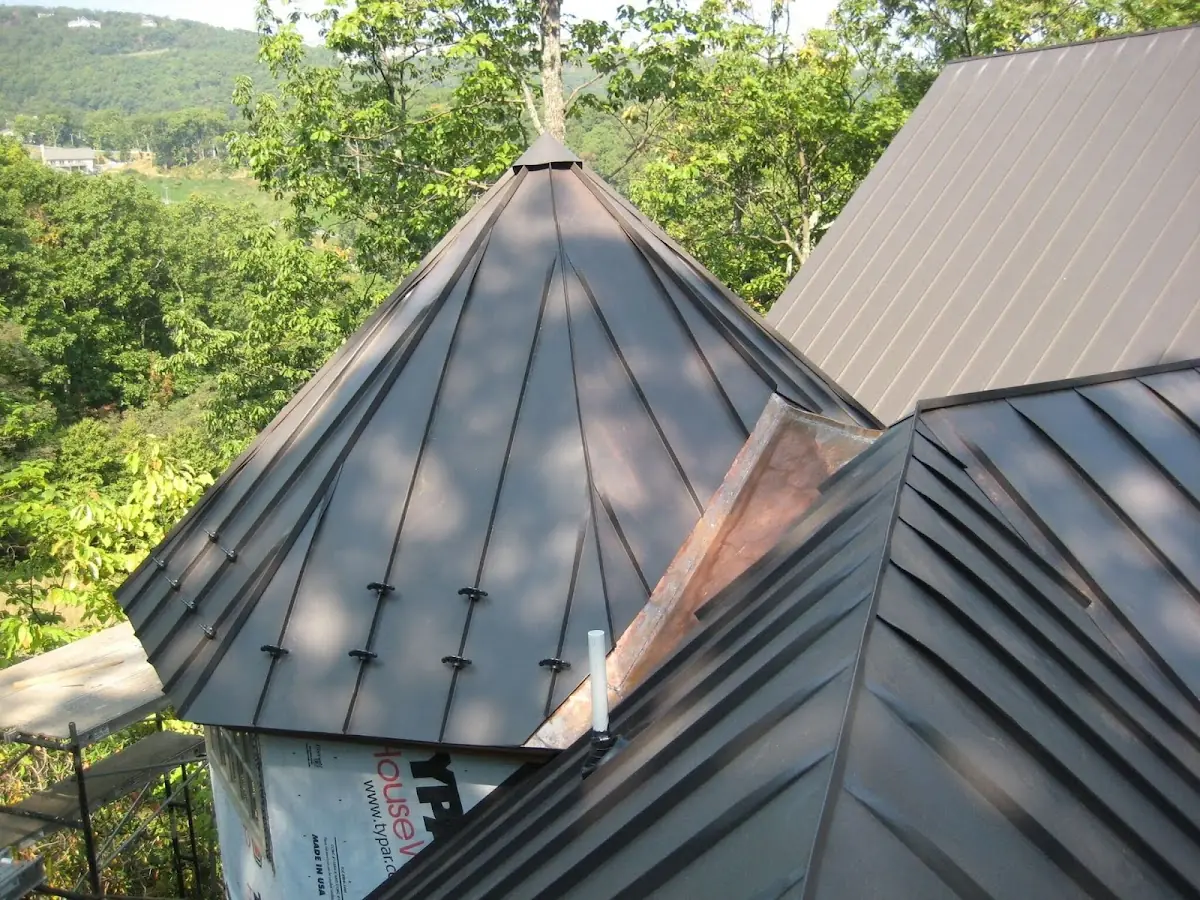 Professional Roof Tarp Installation by Craftsman Roofing in Gulf Hills